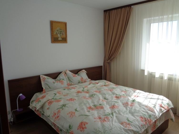 Apartament cu 3 camere decomandat, mobilat în Central