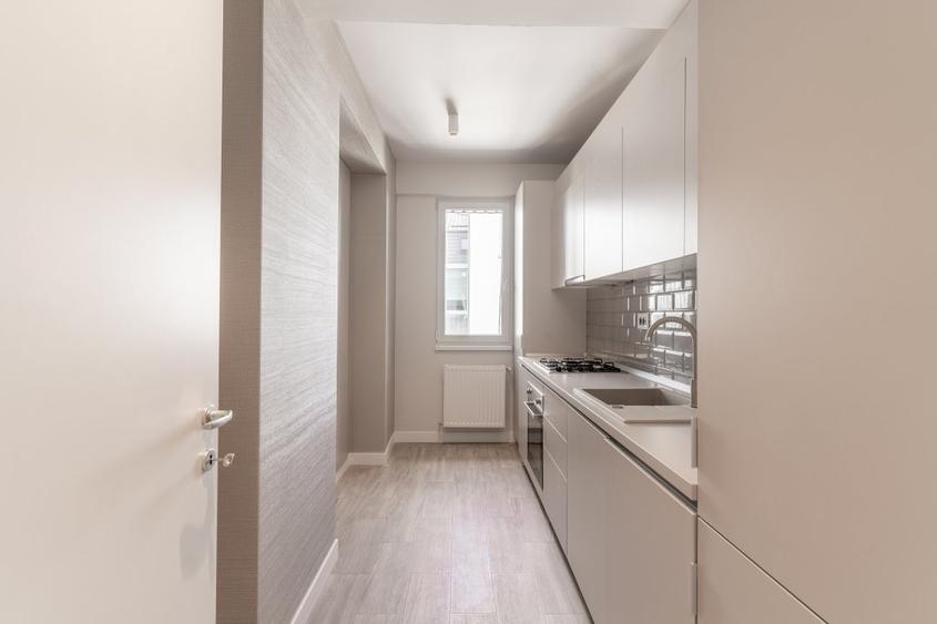 Apartament cu 2 camere decomandat în Băneasa