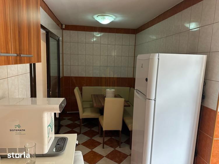 Apartament cu 4 camere decomandat, mobilat în Cotroceni