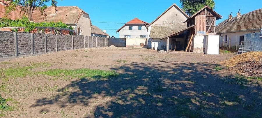 Teren de 1500 mp, în Central