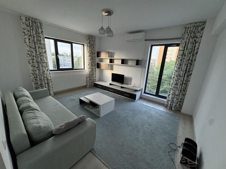 Apartament cu 3 camere decomandat în Craiovei