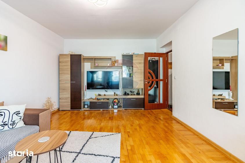 Apartament cu 3 camere decomandat în Cișmigiu