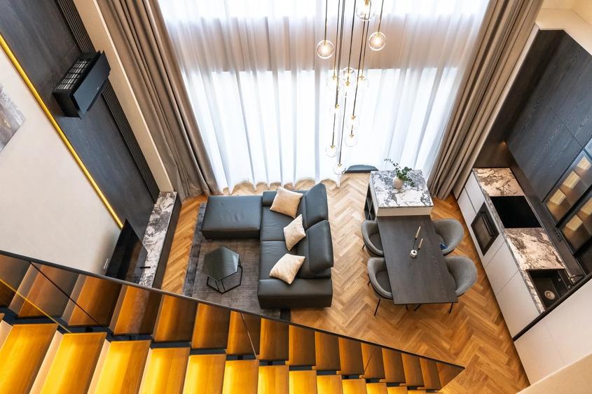 Penthouse cu 3 camere decomandat în Floreasca