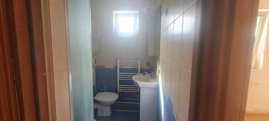 Apartament cu 3 camere în Aurel Vlaicu