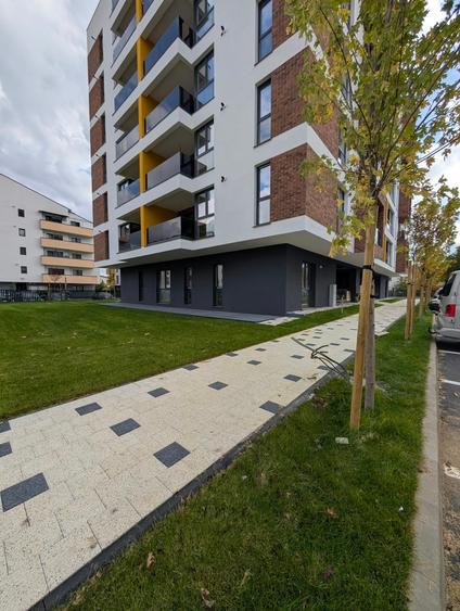Apartament cu 2 camere semidecomandat în Florești