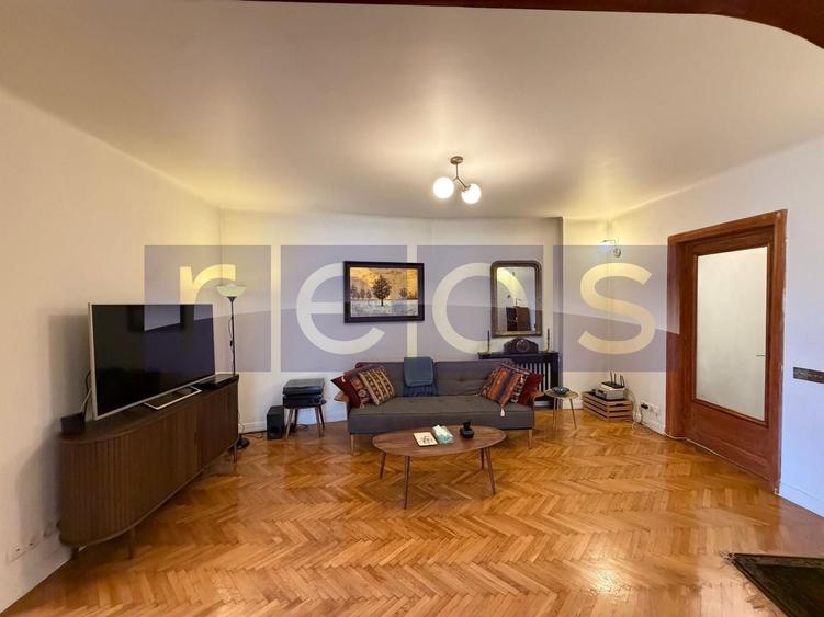 Apartament cu 3 camere, mobilat în Armeneasca