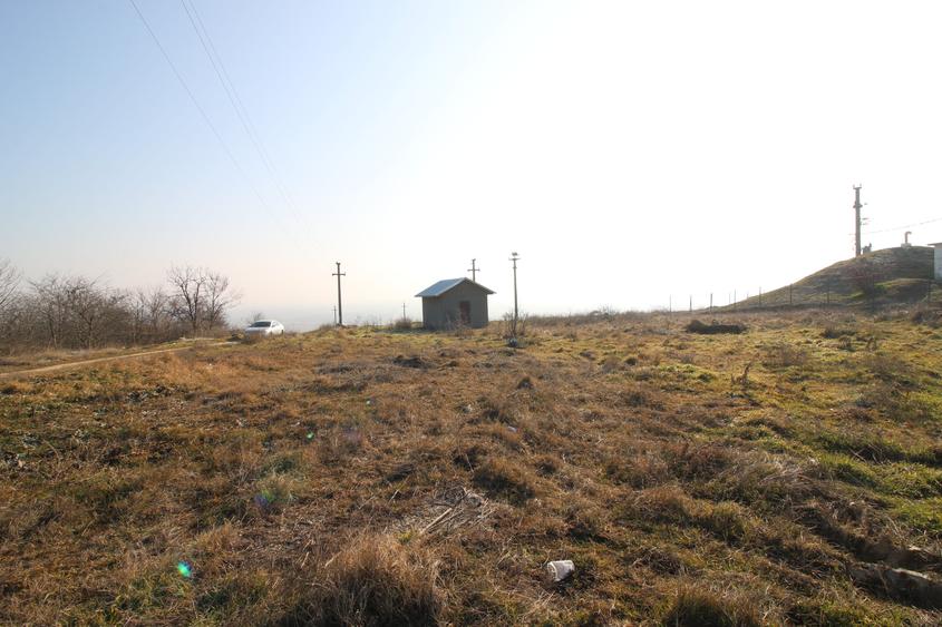 Teren Construcții extravilan de 1600 mp, în Tulucești