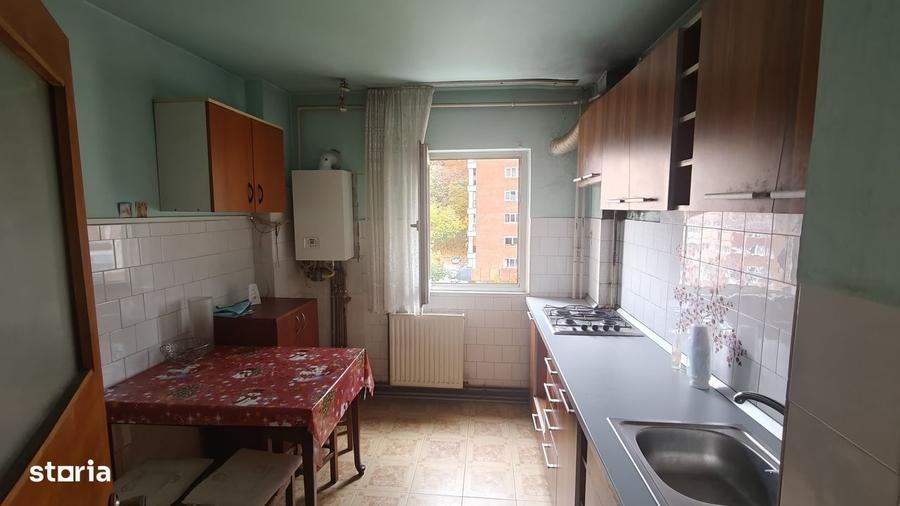 Apartament cu 2 camere decomandat în Răcădău