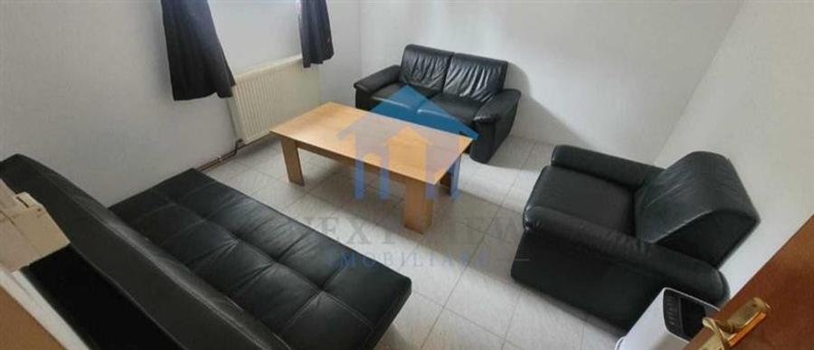 Apartament cu 3 camere decomandat în Hașdeu