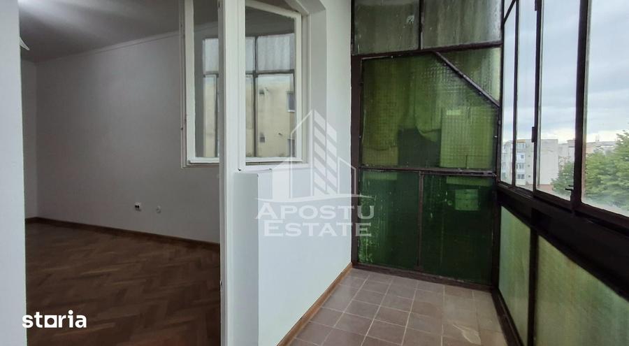 Garsonieră în Micălaca