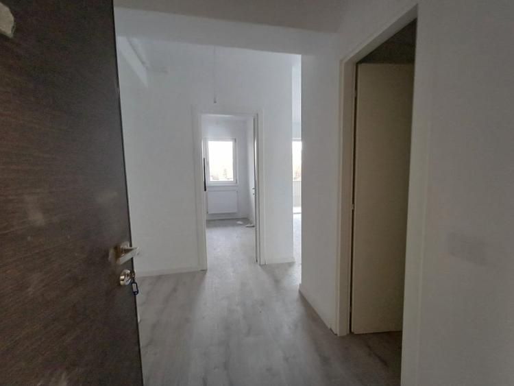 Apartament cu 3 camere decomandat în Frumoasa
