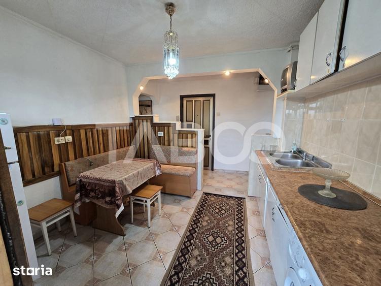 Apartament cu 2 camere decomandat în Vasile Aaron