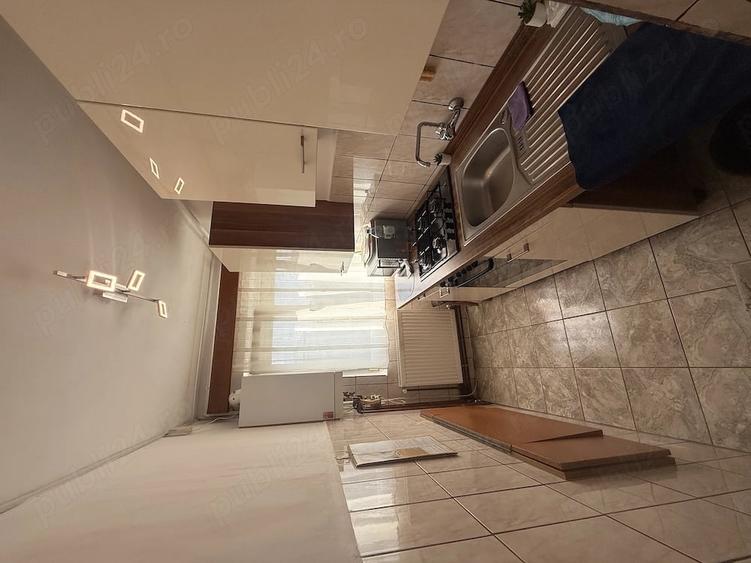 Apartament cu 2 camere decomandat în Micro 15