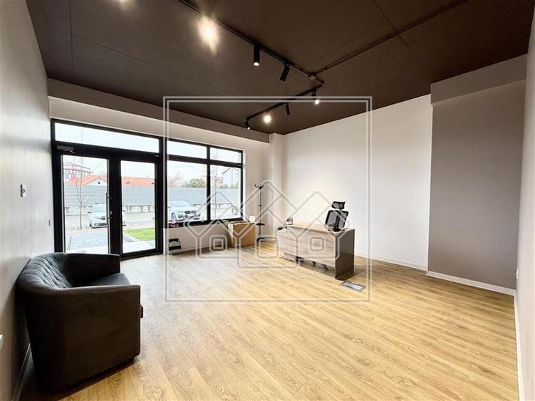 Spațiu comercial, de 174.5 mp, în Turnișor