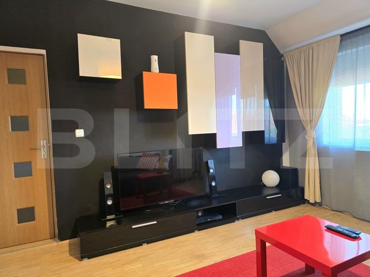 Apartament cu 3 camere decomandat, mobilat în Aradului