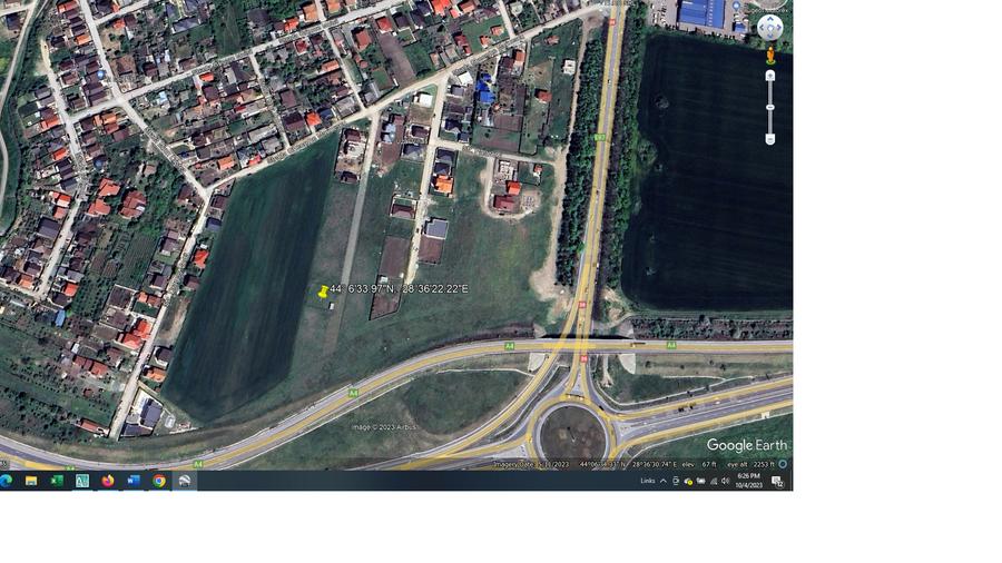 Teren Construcții intravilan de 300 mp, în Lazu