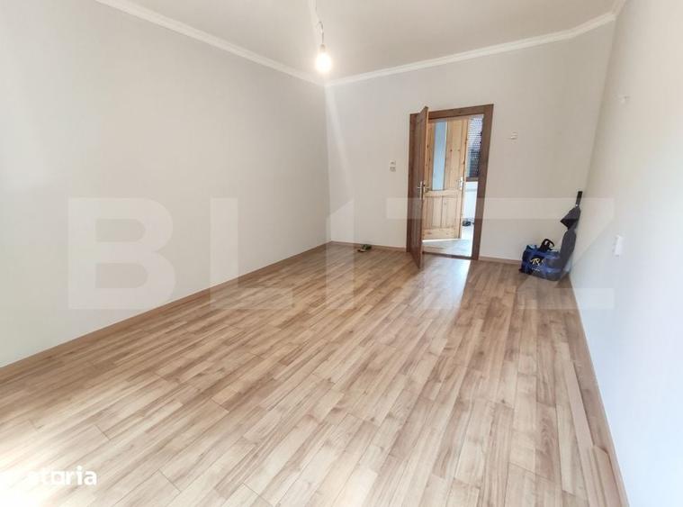 Casă cu 5 camere cu Teren 598 Mp în Central