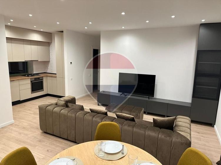 Apartament cu 2 camere semidecomandat, mobilat în Sisești