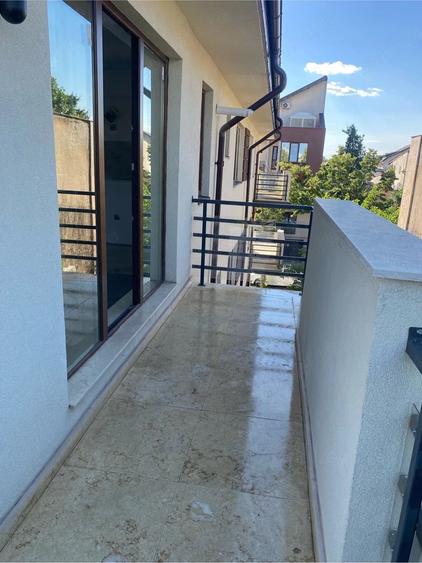 Apartament cu 2 camere decomandat în Jiului