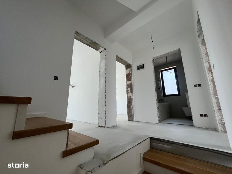 Casă cu 4 camere în Tunari