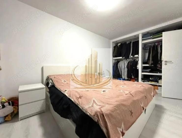 Apartament cu 4 camere decomandat în Lipovei