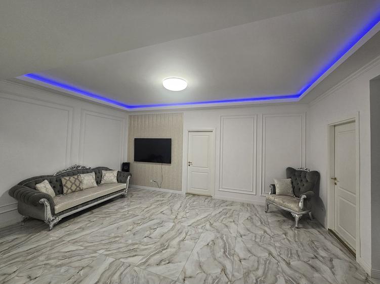 Apartament cu 3 camere semidecomandat în Bucureștii Noi