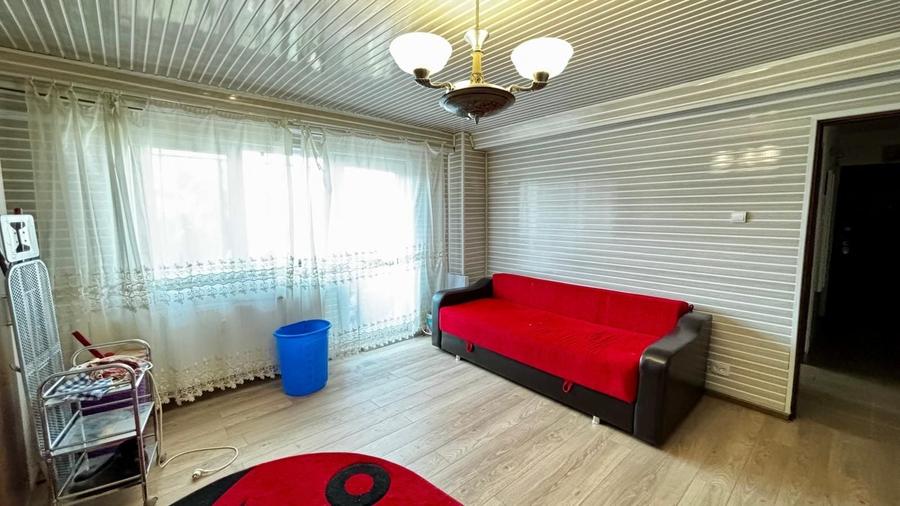 Apartament cu 3 camere decomandat, mobilat în Mihai Bravu
