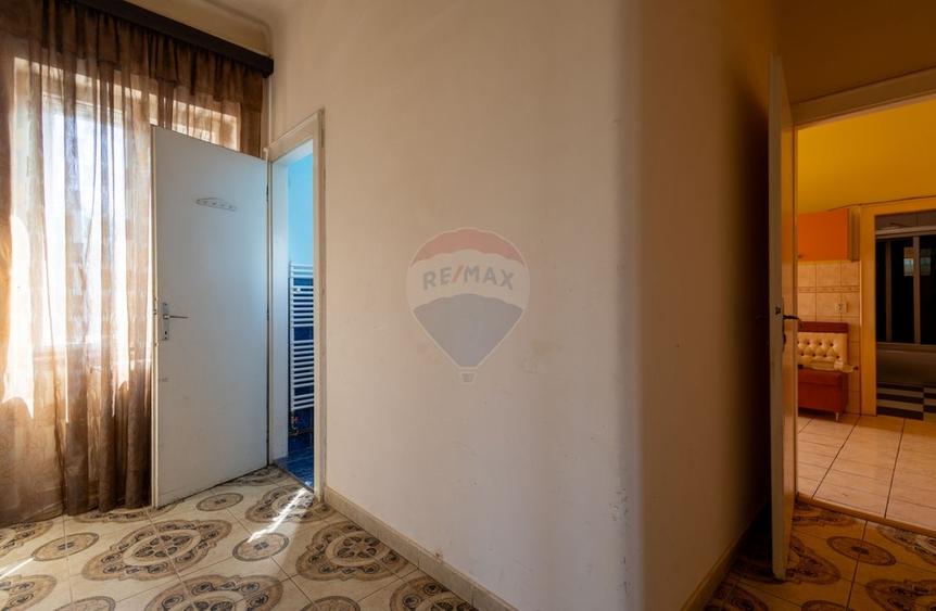 Apartament cu 4 camere semidecomandat în Iosefin