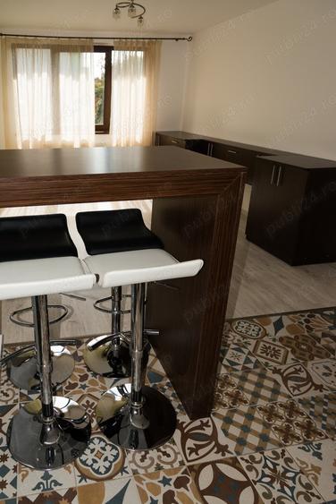 Apartament cu 3 camere decomandat în Plopilor