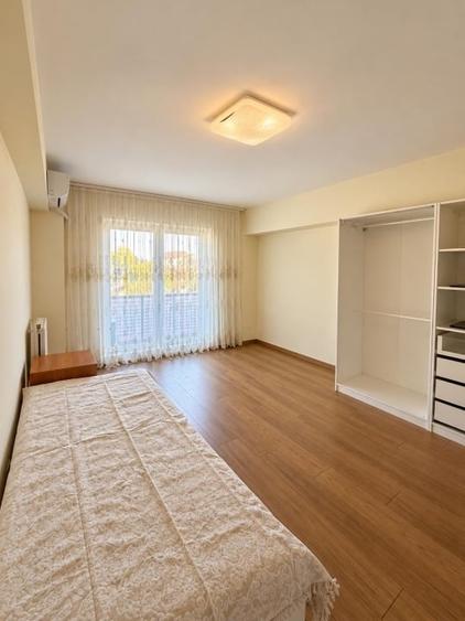 Apartament cu 4 camere în Floreasca