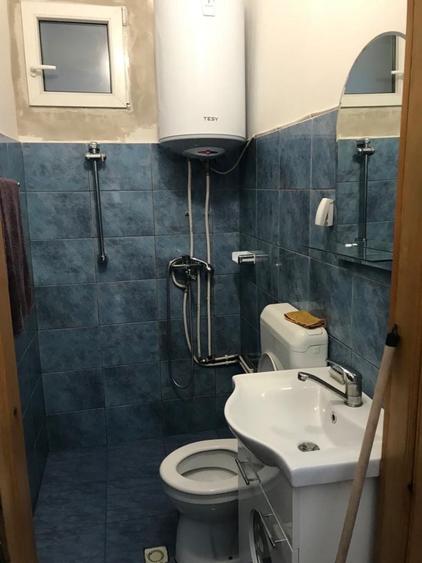 Inchiriez ap cu 2 camere - 1