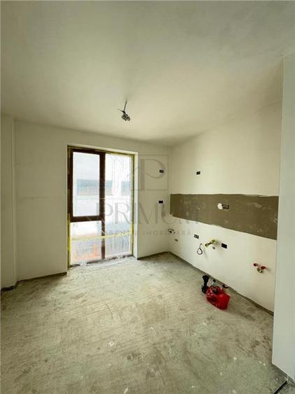 Apartament cu 2 camere semidecomandat în Fratelia