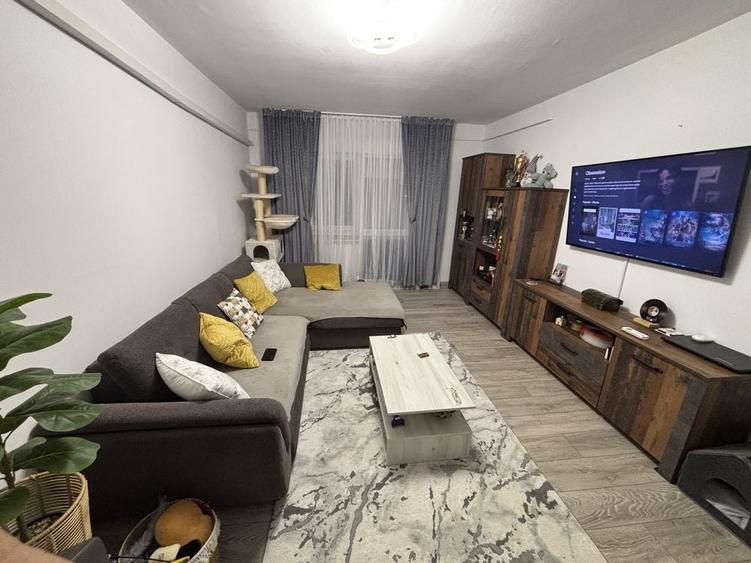 Apartament cu 2 camere decomandat în Nufărul