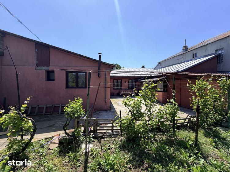 Casă cu 4 camere cu Teren 630 Mp în Central