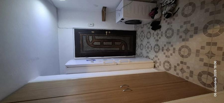 Garsonieră decomandată în Cantacuzino
