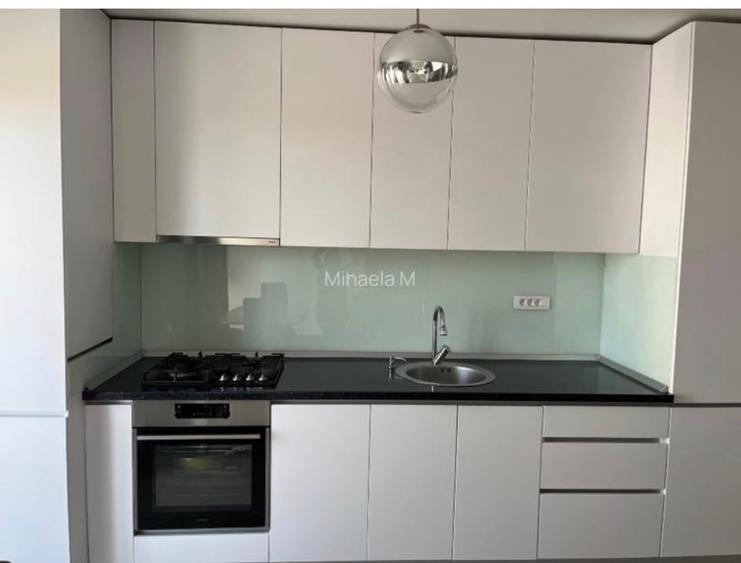 Apartament cu 3 camere decomandat, mobilat în Torontalului