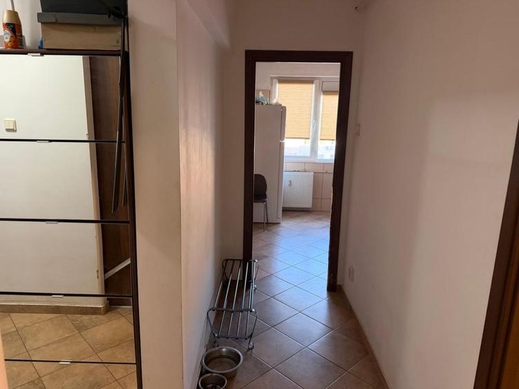 Apartament cu 2 camere decomandat în Colentina