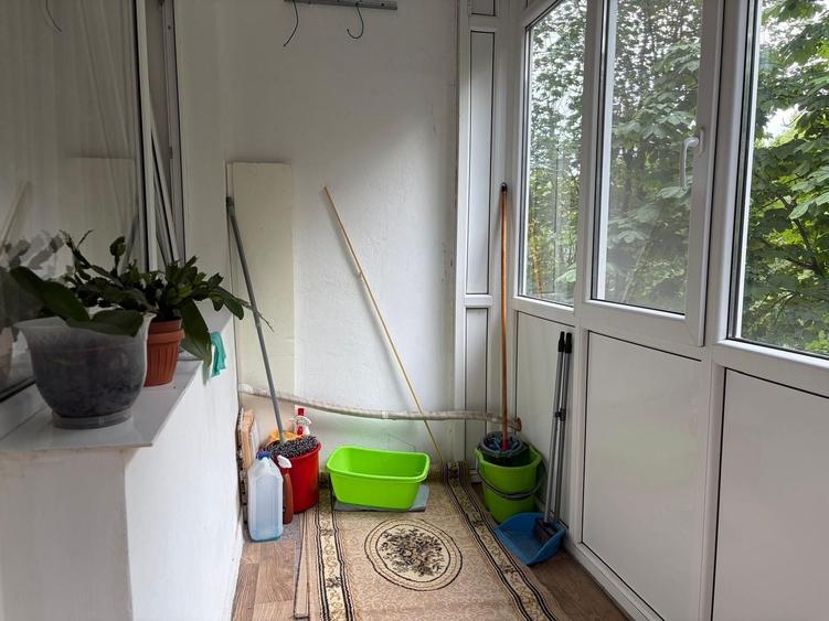 Apartament cu 2 camere semidecomandat, mobilat în Alexandru Obregia