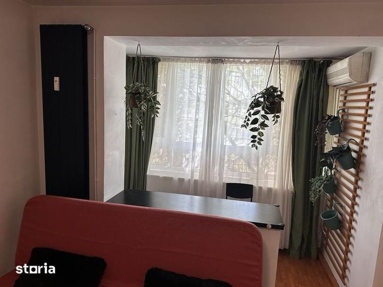 Apartament cu 2 camere semidecomandat în Berceni