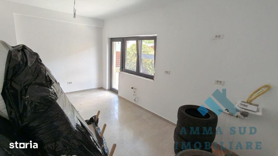 Casă cu 5 camere cu Teren 344 Mp în Central