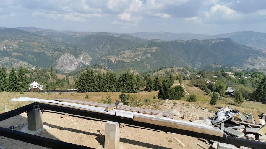 Teren de 5952 mp, în Albac