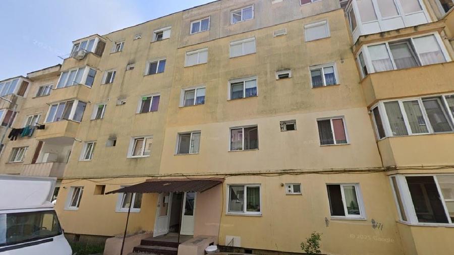 Apartament cu 3 camere decomandat în Feldioara