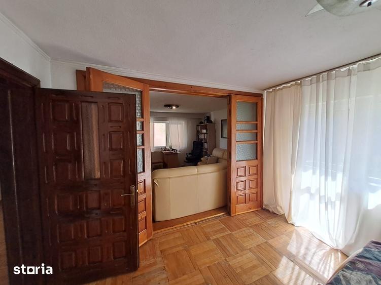 Casă cu 5 camere cu Teren 600 Mp în Nord