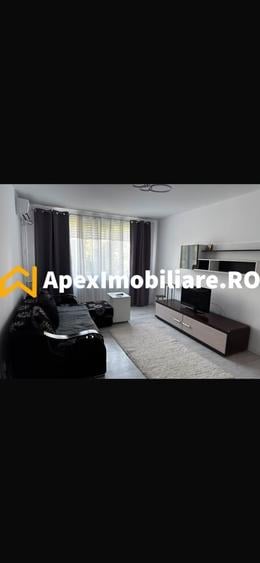 Apartament cu 3 camere semidecomandat, mobilat în Drumul Taberei