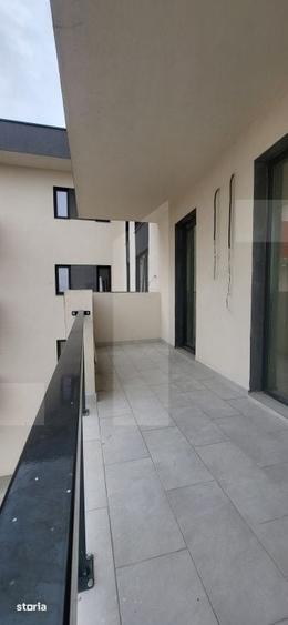 Apartament cu 3 camere semidecomandat în Circumvalațiunii