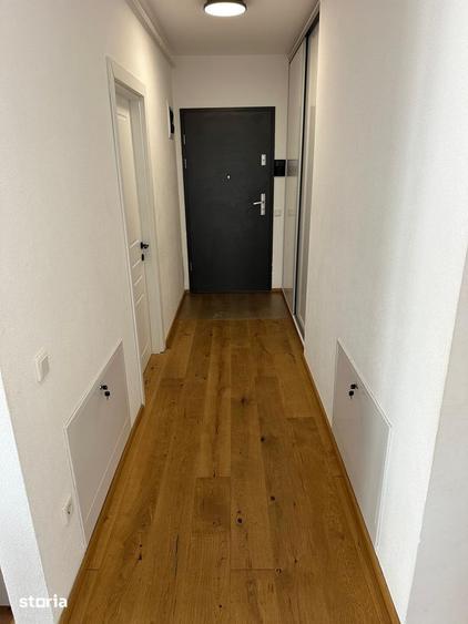 Apartament cu 4 camere decomandat, mobilat în Europa