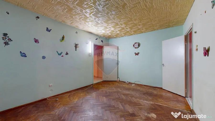 Apartament cu 3 camere semidecomandat în Electroprecizia