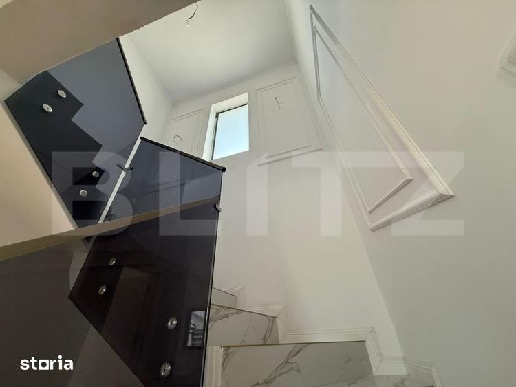 Casă cu 5 camere cu Teren 329 Mp în Cârcea