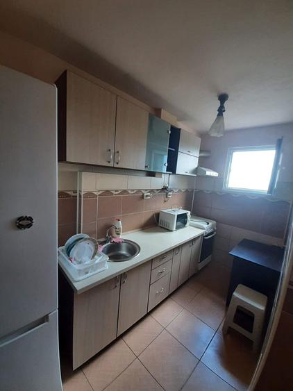 Apartament cu 2 camere semidecomandat în Drumul Taberei