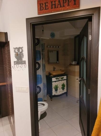 Apartament cu 2 camere semidecomandat, mobilat în Calea Victoriei